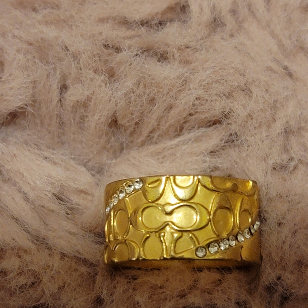 Coach ring size around 5